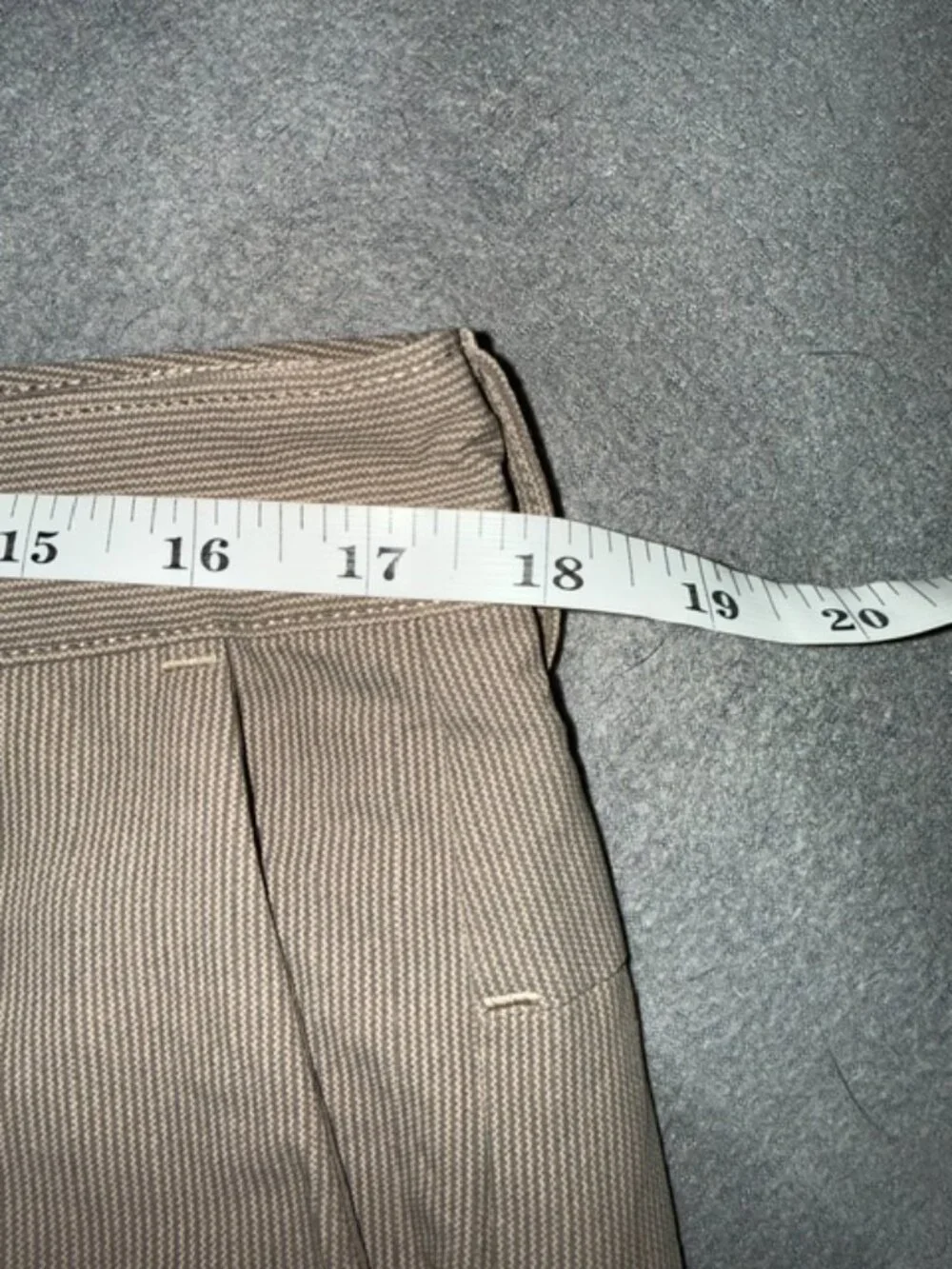 The North Face Mens Shorts Size 36 Beige Khaki Performance Outdoor Hiking Casual